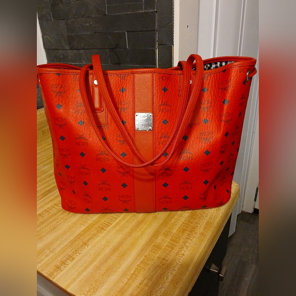 MCM Authentic Red & Black Tote Like New  (Stunning) - Picture 4 of 12
